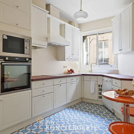 Champs Elysees Luxury 120 M2 2 Bedrooms Ac Lift パリ