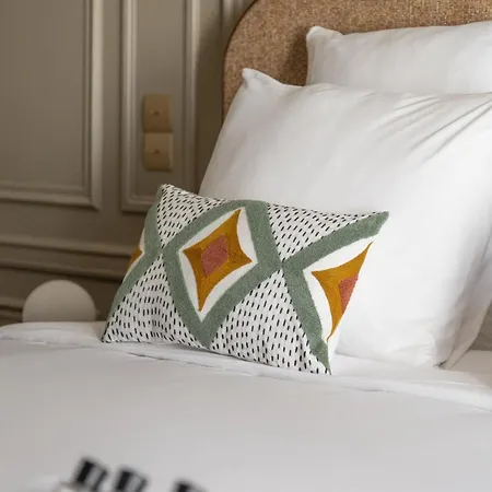 Champs Elysees Luxury 120 M2 2 Bedrooms Ac Lift