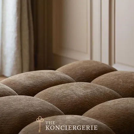 Champs Elysees Luxury 120 M2 2 Bedrooms Ac Lift Apartmán